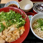 Nakau - 「「とろたまねぎラー親子丼冷やしはいからうどん（小）コンビ」