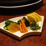 四季菜割烹 伝 - 