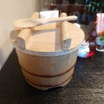 お料理ひろせ - お櫃でたっぷりの提供。