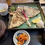 Bibinya - ぶりカマ塩焼定食