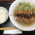 宮廷飯店 - とんかつラーメン（790円）（ライス付）