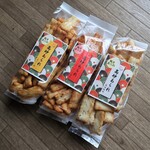 高砂アラレ - 料理写真:焼きあられ（カレー味・ペペロンチーノガーリック風味・黒胡椒味）　1080円