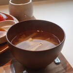Juutaku Kissa Form - 大根と油揚げの味噌汁