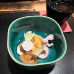 Kunihachi - マンボー酢みそ（￥650）。フキに加え、カブが添えられて季節感あり。柚子香る酢味噌で