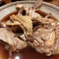 銀平 北新地店 - 鯛の御頭が一尾分で、かなりのボリューム！