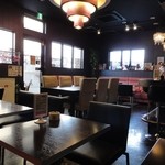 桜里 - 完全に、バーの作りです