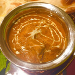 リトルスパイス - 盛り上がりが示す通り
      大きな豚ブロックがゴロゴロ入ってます