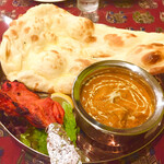 リトルスパイス - タンドリーチキンセット
      ポークカレー