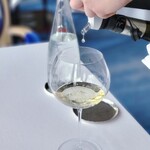 シグネチャー - 白ワインを