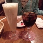 イタリアンスポット チムニー - バナナジュースとアイスコーヒー