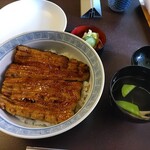 つきじ宮川本廛 - うな丼（二）と肝吸い