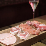 PIZZERIA & BAR NOHGA - 生ハムサラミ盛り合わせ