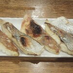 ディオ - 鯛の切身は塩焼きにして食べました (2022.05.10)