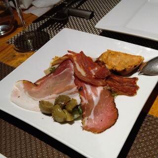 トラットリア ダイ パエサーニ