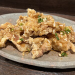 金町製麺 - 国産鶏もも肉の唐揚げ　香味ダレ　420円