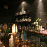 バーポラリス - コロナ対策の備品が増えた以外は、8年前とほとんど変わらない佇まい。10周年、おめでとうございます