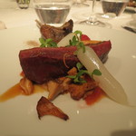 レフェルヴェソンス - クラシックの意義～宮城県牡鹿半島からきた尾長鴨の炭焼きロースト 愛媛清五郎農園のブラッドオレンジ、ジロール茸、姫大根、はこべら3