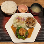 Ootoya - 黒酢ポン酢の和風おろしハンバーグ定食 
                      (ご飯(大)(270g)･味噌汁･サラダ･小鉢･漬物)