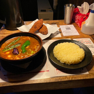 ラマイ - 料理写真:フィッシュフライ　ライスM スープ大盛り