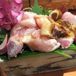 水源亭 - 近江軍鶏の刺身盛り(軍鶏すき焼きコースより)