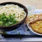 こんぴらうどん - かけうどん(特大 3玉)、ちくわ天、小エビの天ぷら