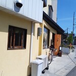 食堂カウ - 外観