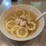 金竜 - 料理写真:鳥塩レモンラーメン