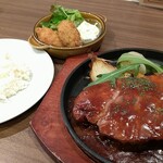 洋食コノヨシ - ポークチャップと追加カキフライ【Apr.2022】