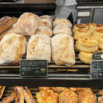 ベーカリー&レストラン 沢村 - 店頭