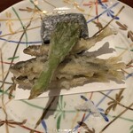 Kentan Horibe - 琵琶湖の稚鮎と蓬豆腐、タラの芽 蕗の薹のお出しで