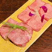 黒毛和牛焼肉 虎斑 北新地店 - 