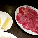 Yakiniku Dokoro Ippin Ichie - 並タン