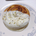 アデッソ - 本日の気まぐれ商品　レモンホワイトエスカルゴ¥280(税込)