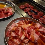 Yakiniku Gurume Nikuro - 