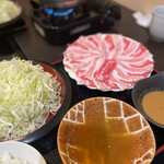 Sukiyaki shabu shabu kaiseki ryouri azuki - 