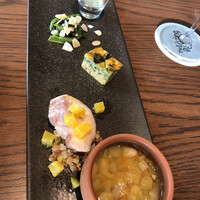 The Living Room with SKY BAR - 