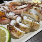 魚虎 - ヤリイカ丸焼 680円