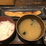 Shimpachi Shokudou - サーモンハラス定食