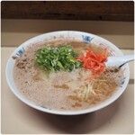 八ちゃんラーメン - ワンタンメン 900円