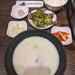 焼肉・韓国料理 KollaBo 新宿南口店 - 