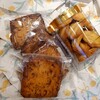 アンプリル - 料理写真:オニオンクッキー110円チーズクッキー500円