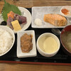 Isari Juu Hachi Ban - 民宿定食