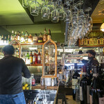 Sauce Restaurant - バーカウンターからの風景。