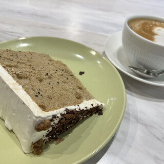 カフェ・ラ・ミル_1