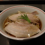 jeibi-gaia - 豚一頭清湯麺(850円、斜め上から)