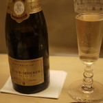 緒方 - シャンパン