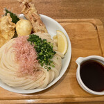 讃岐うどん　志成 - 