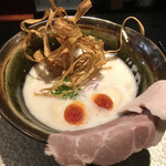 鶏ｓｏｂａ 座銀  - 鶏soba＋燻製玉子