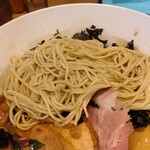 煮干し中華そば 一剣 - ストレート麺