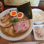 麺屋 春花 - 特製鯖醤油麺 & 鶏茶漬け